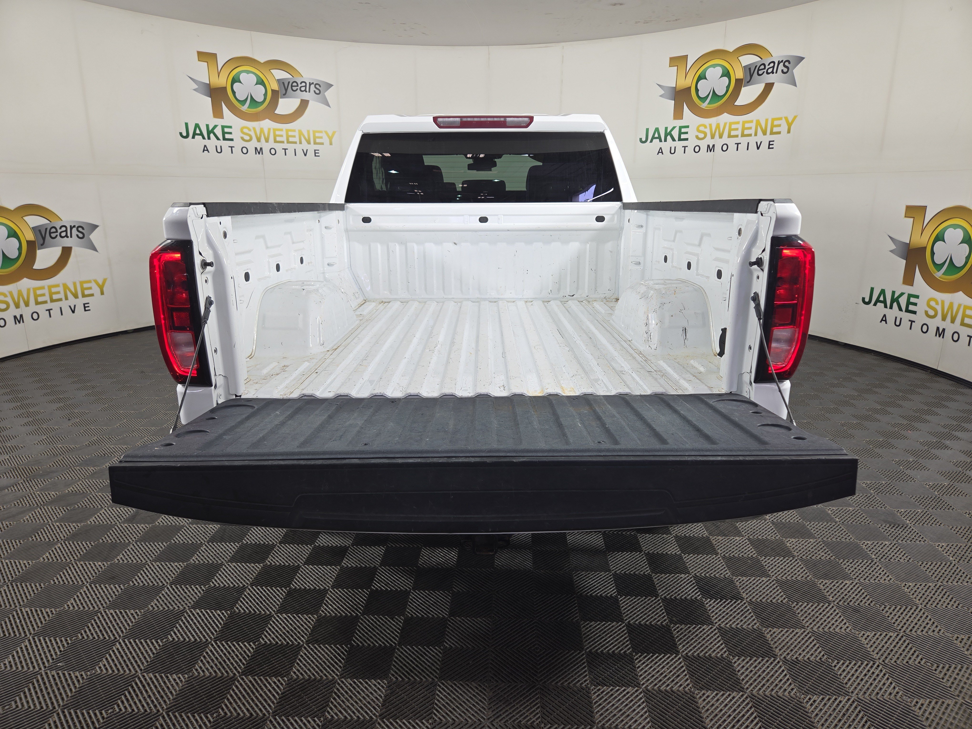 Used 2024 GMC Sierra 1500 Pro w/ Pro Value Package AWD/4WD image 32