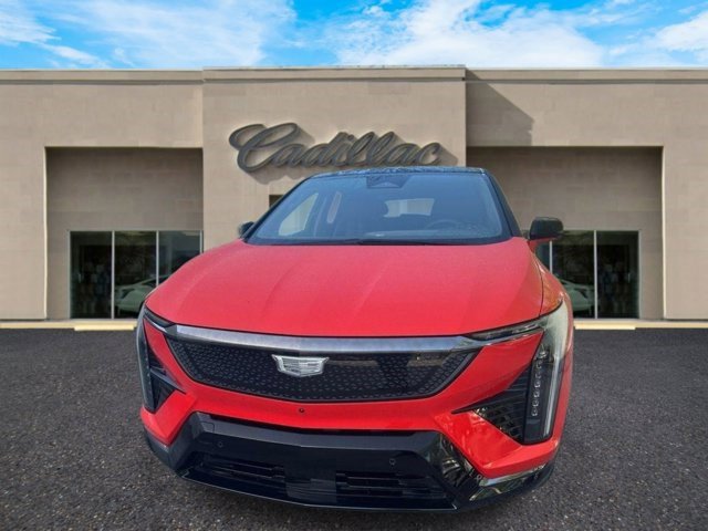 Certified 2025 Cadillac Optiq Sport 1 image 8