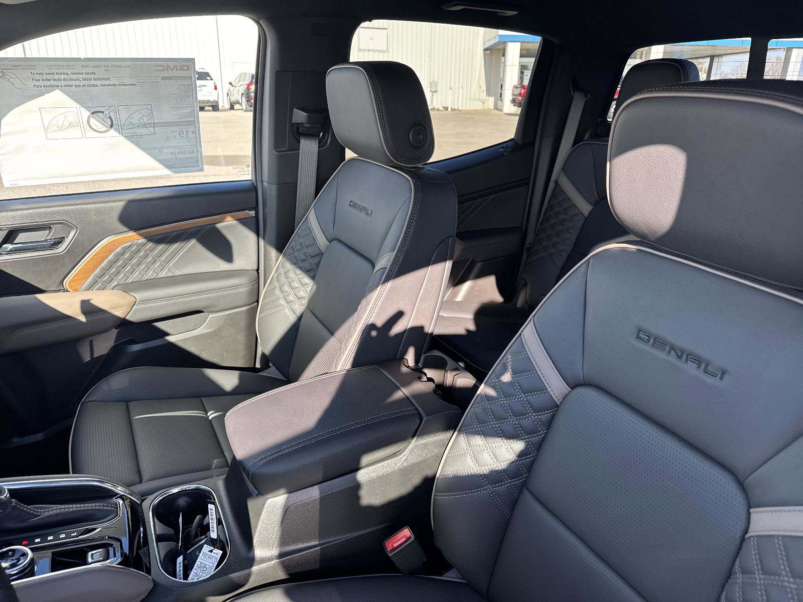 New 2026 GMC Canyon Denali image 11