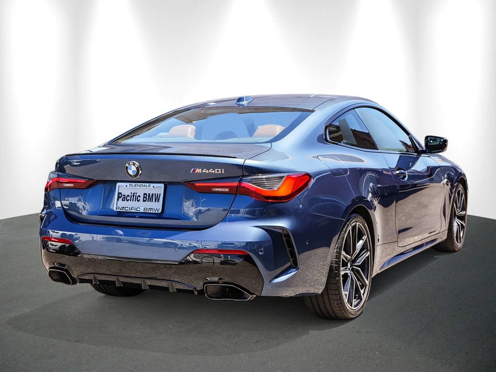Used 2024 BMW M440i Coupe w/ Premium Package RWD image 6