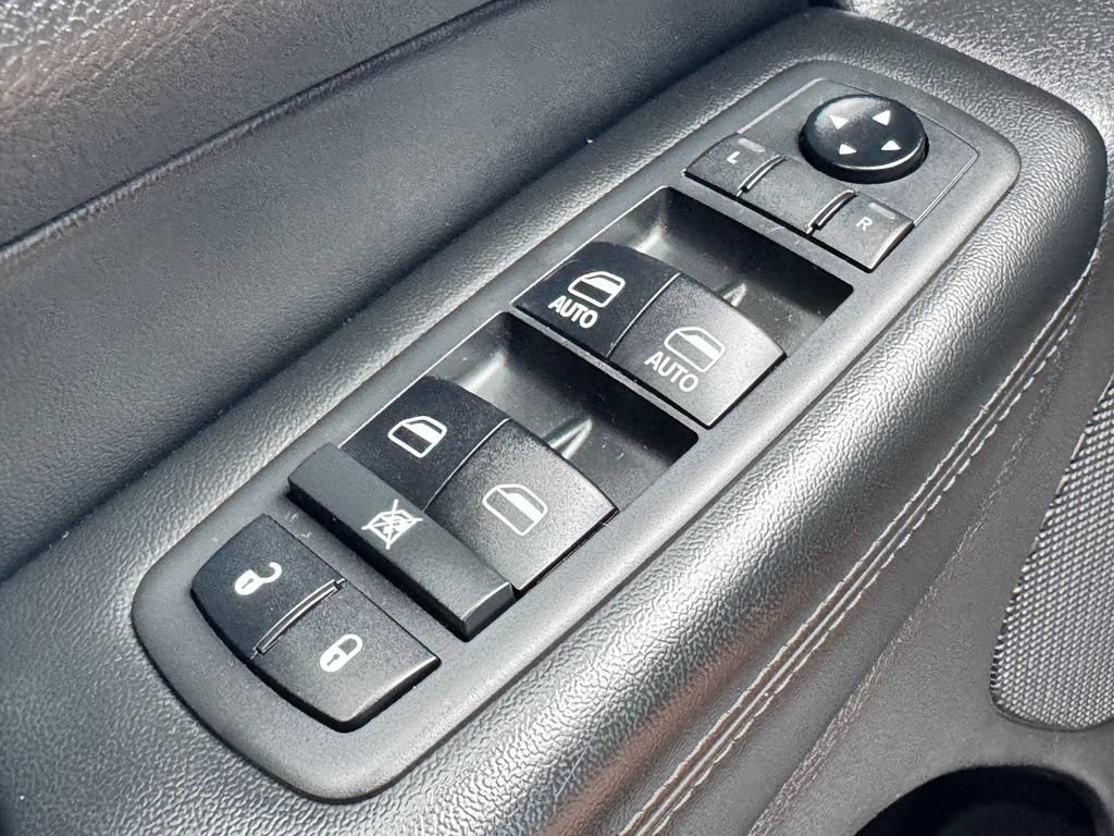 Used 2018 Jeep Grand Cherokee Limited AWD/4WD image 29