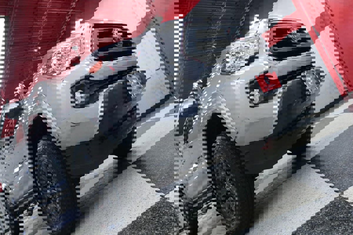 Used 2021 Toyota Tacoma SR5 image 30