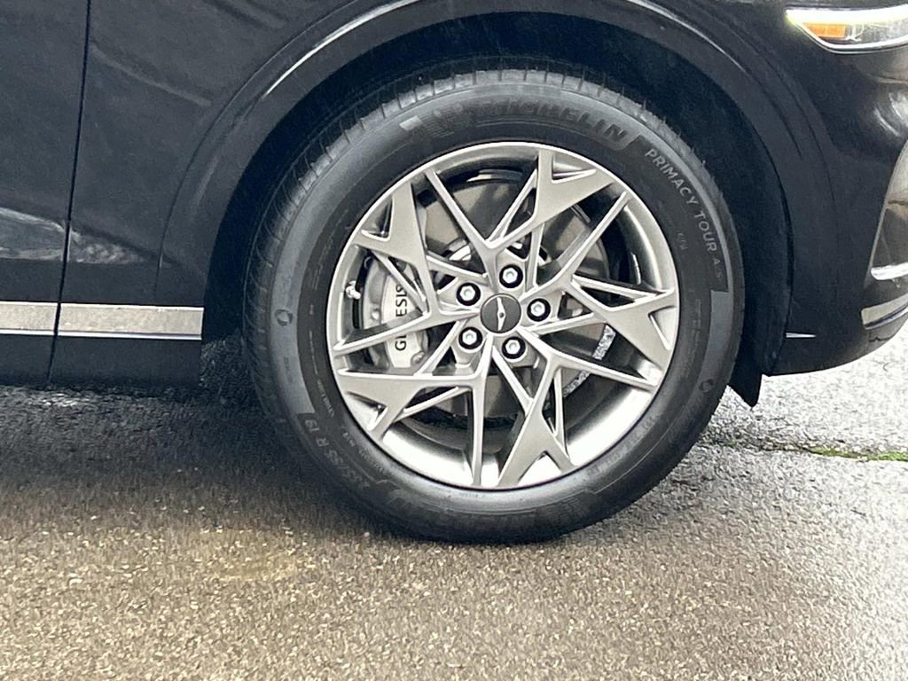 Used 2024 Genesis GV70 2.5T w/ Select Package image 9