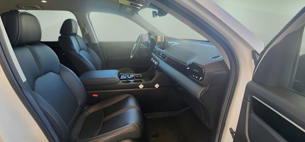 Used 2025 Honda Pilot EX-L image 29