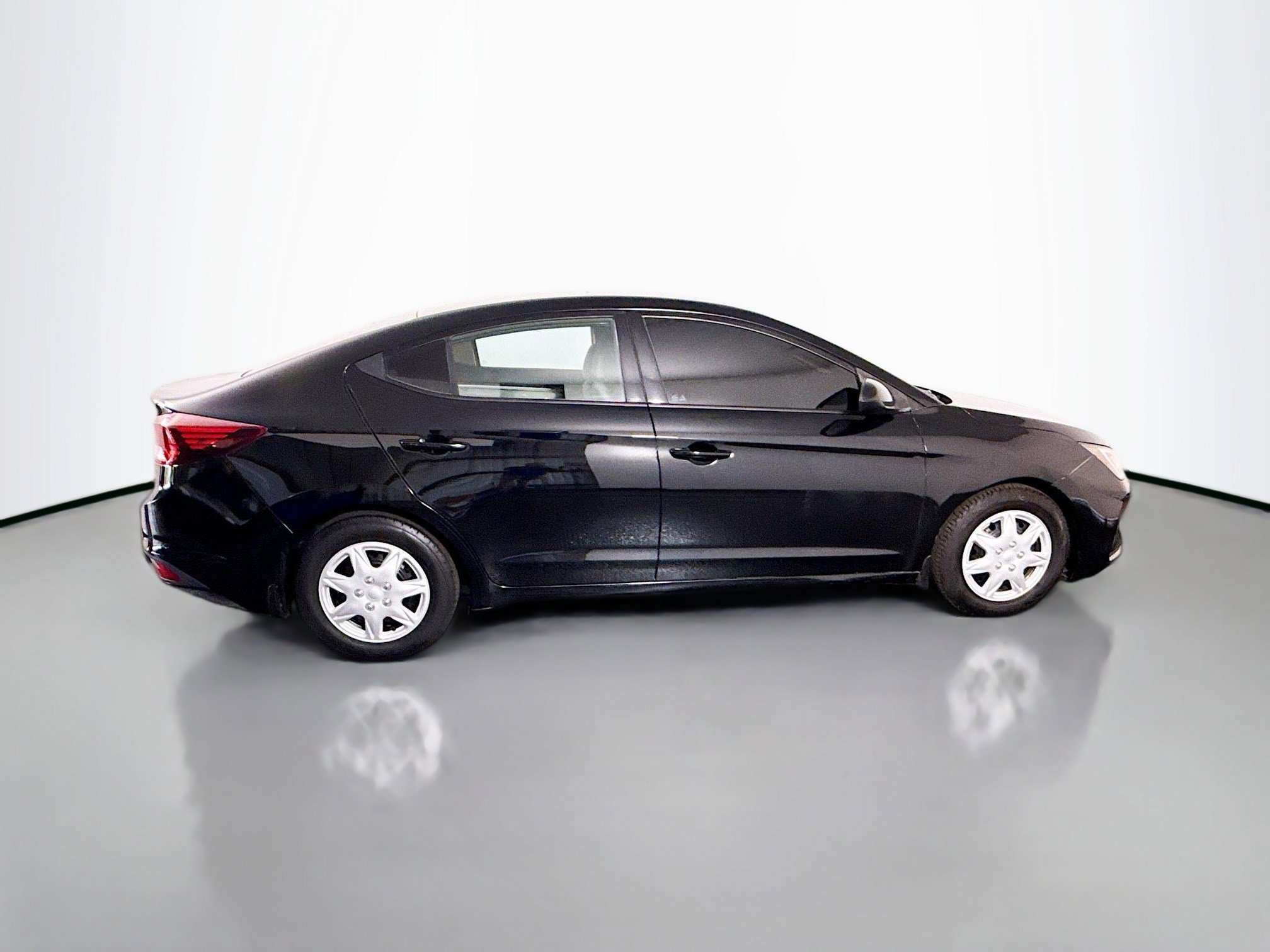 Used 2020 Hyundai Elantra SE FWD image 11