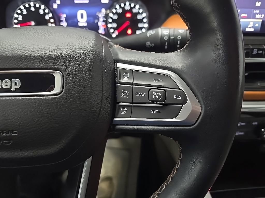 Used 2022 Jeep Compass Limited image 19