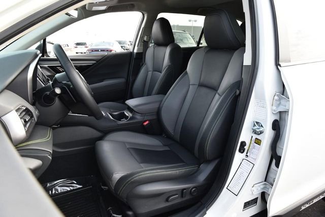 Used 2025 Subaru Outback Onyx Edition image 19