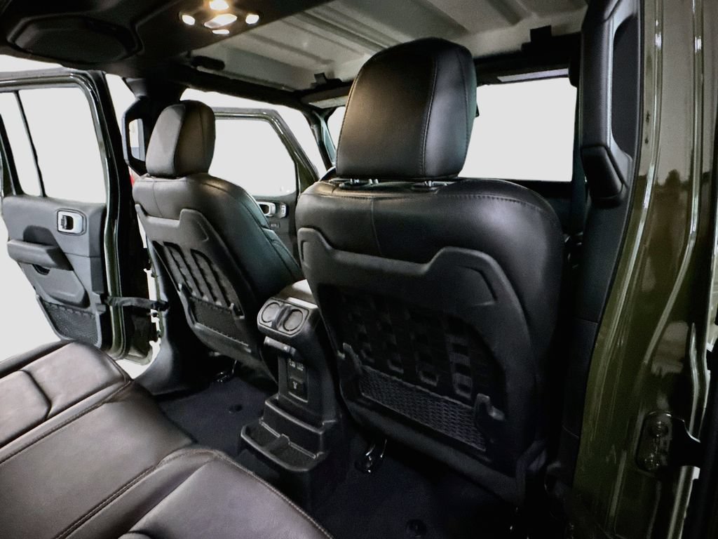 Used 2023 Jeep Wrangler Unlimited Rubicon 392 w/ Xtreme Recon 35" Tire Package AWD/4WD image 32