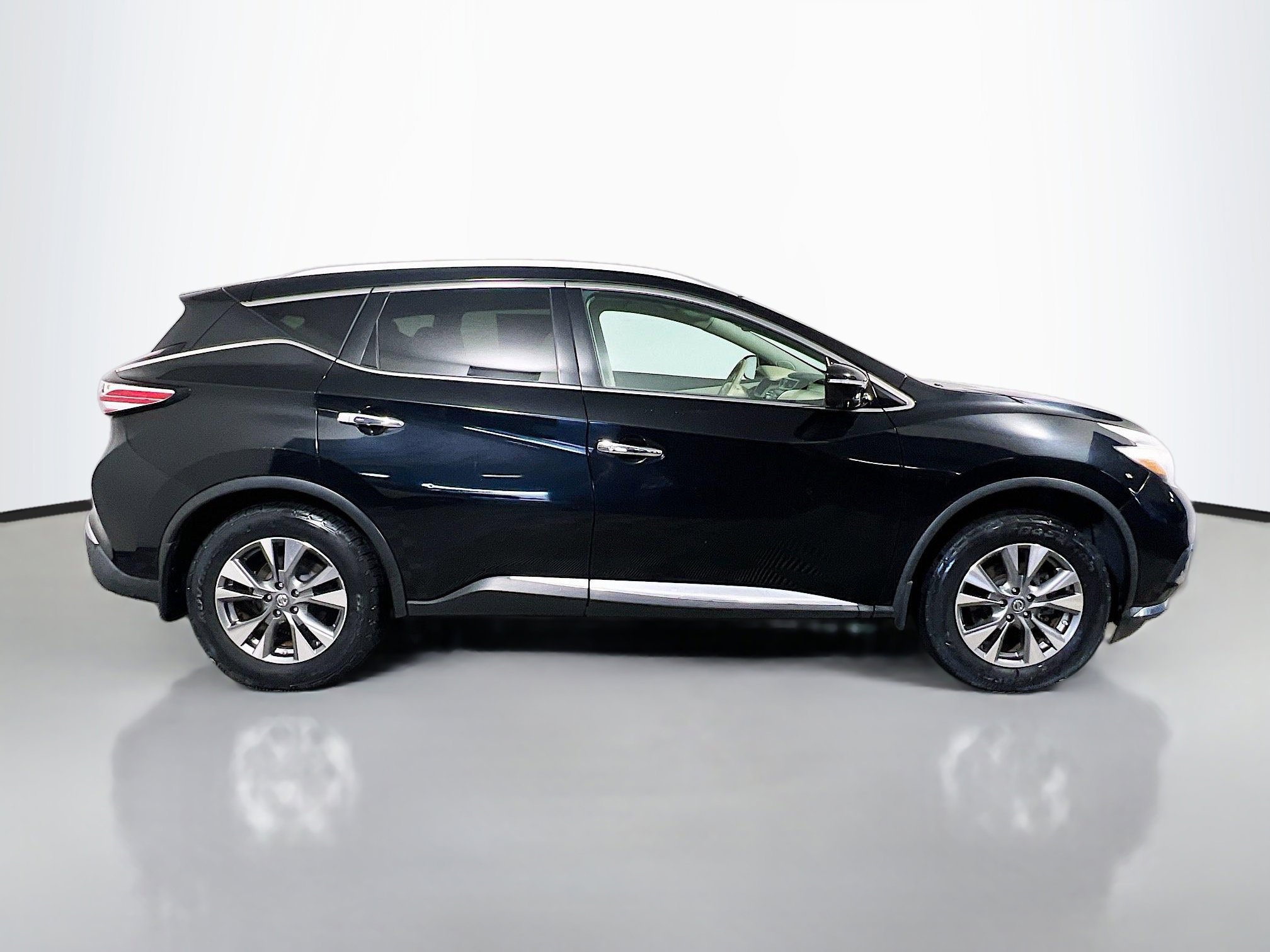 Used 2015 Nissan Murano SL FWD image 3