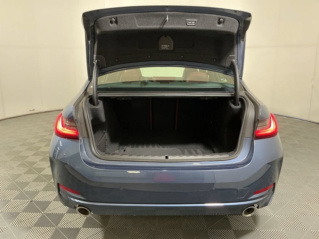 Certified 2025 BMW 330i Sedan w/ Premium Package RWD image 28