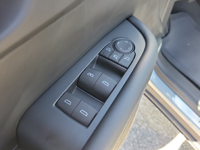 Used 2025 Buick Enclave Preferred FWD image 19