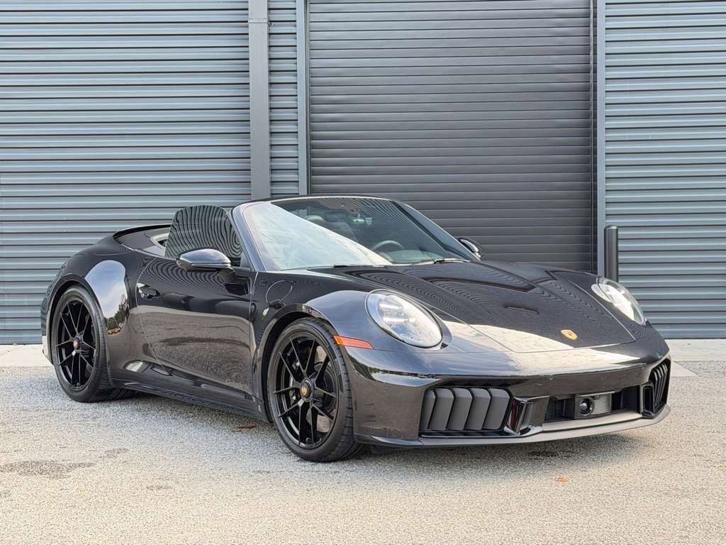 Certified 2026 Porsche 911 Carrera GTS RWD image 24