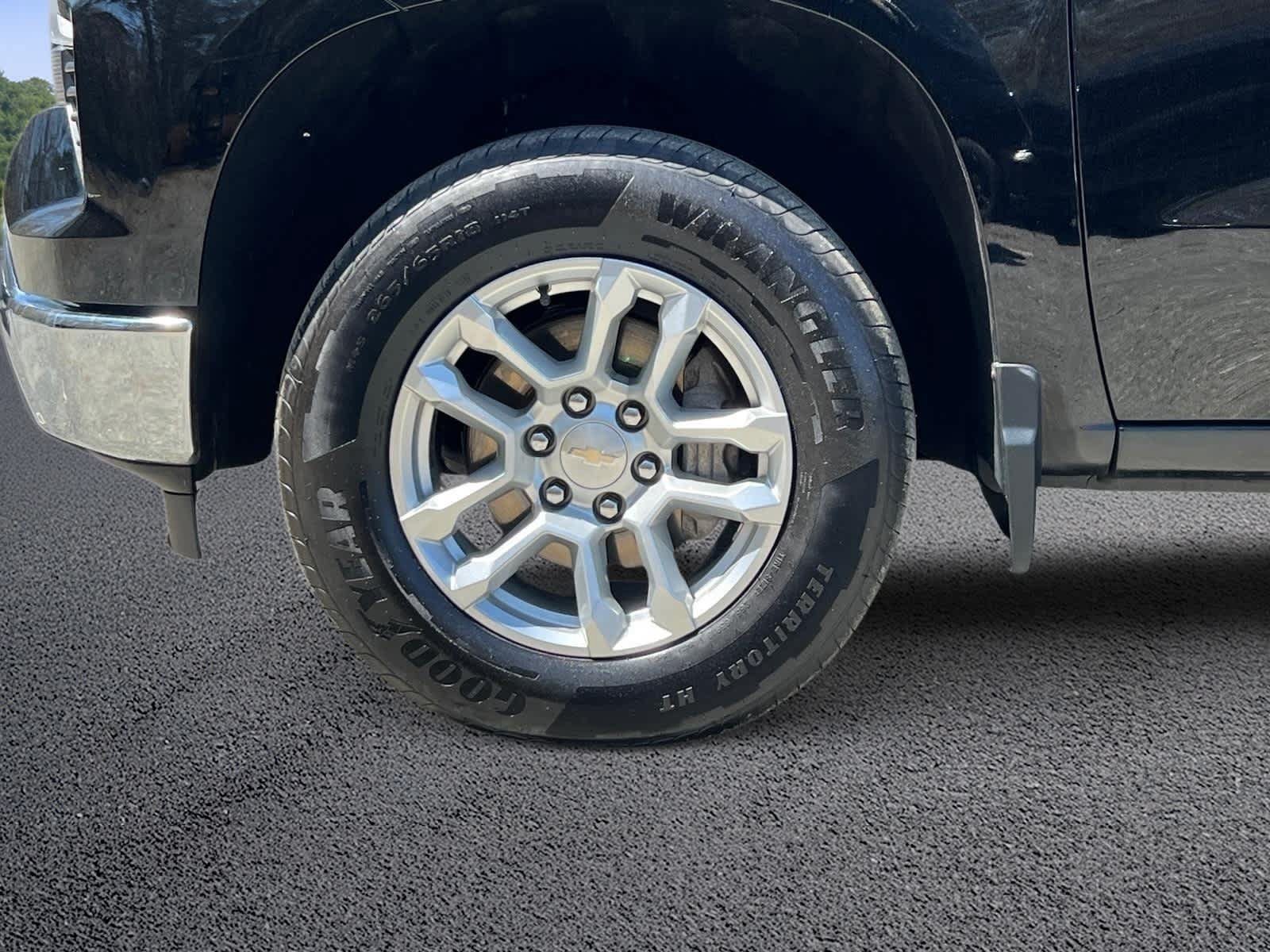 Certified 2023 Chevrolet Silverado 1500 LT AWD/4WD image 11