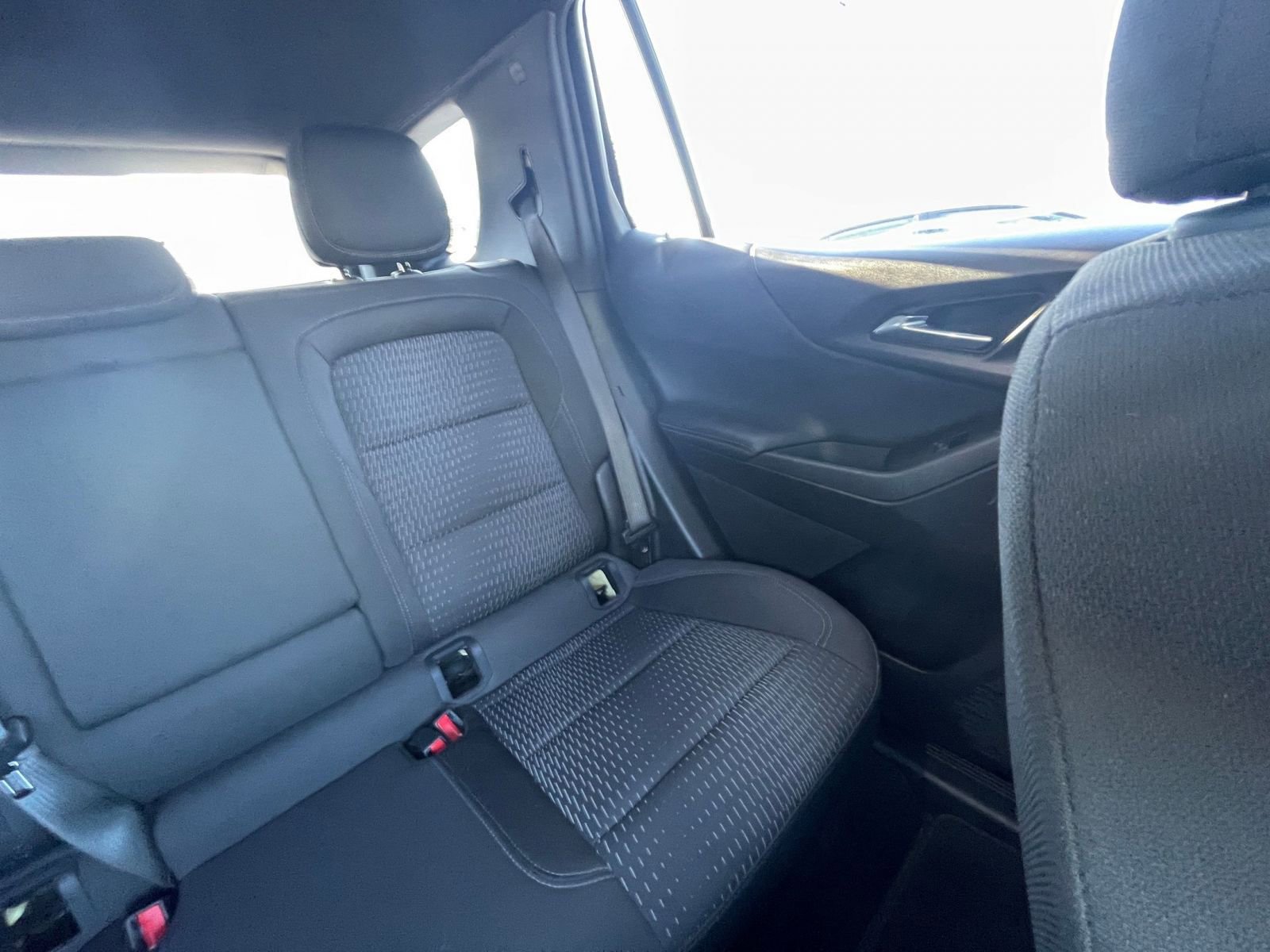 Used 2025 Chevrolet Equinox LT image 36