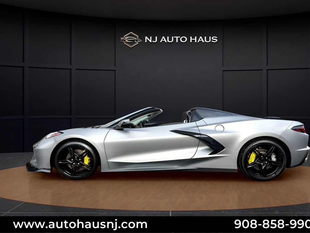 Used 2023 Chevrolet Corvette Stingray Premium Conv w/ Z51 Performance Package RWD image 31