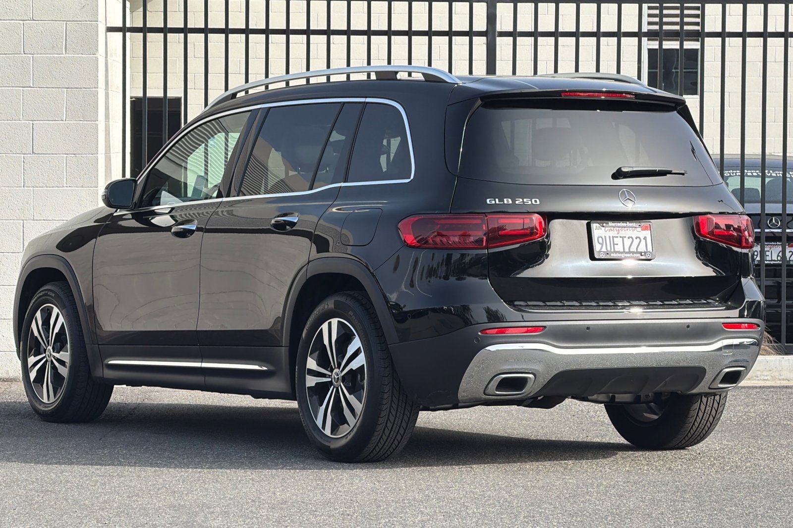 Certified 2025 Mercedes-Benz GLB 250 image 6