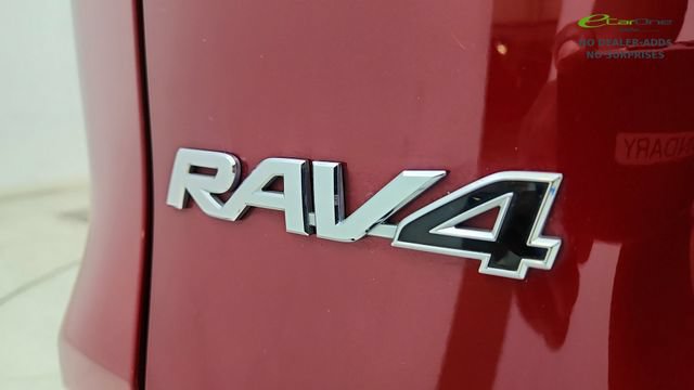 Used 2019 Toyota RAV4 Limited FWD image 17