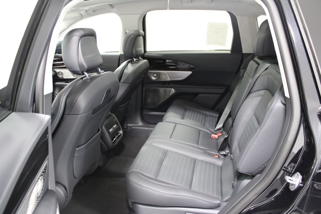New 2026 Lincoln Nautilus Reserve AWD/4WD image 25