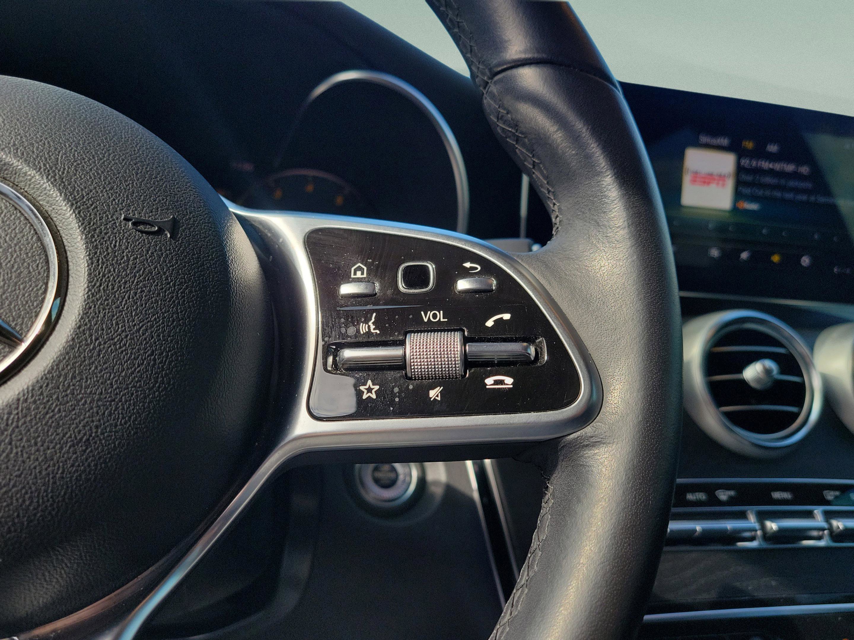 Certified 2022 Mercedes-Benz GLC 300 image 30