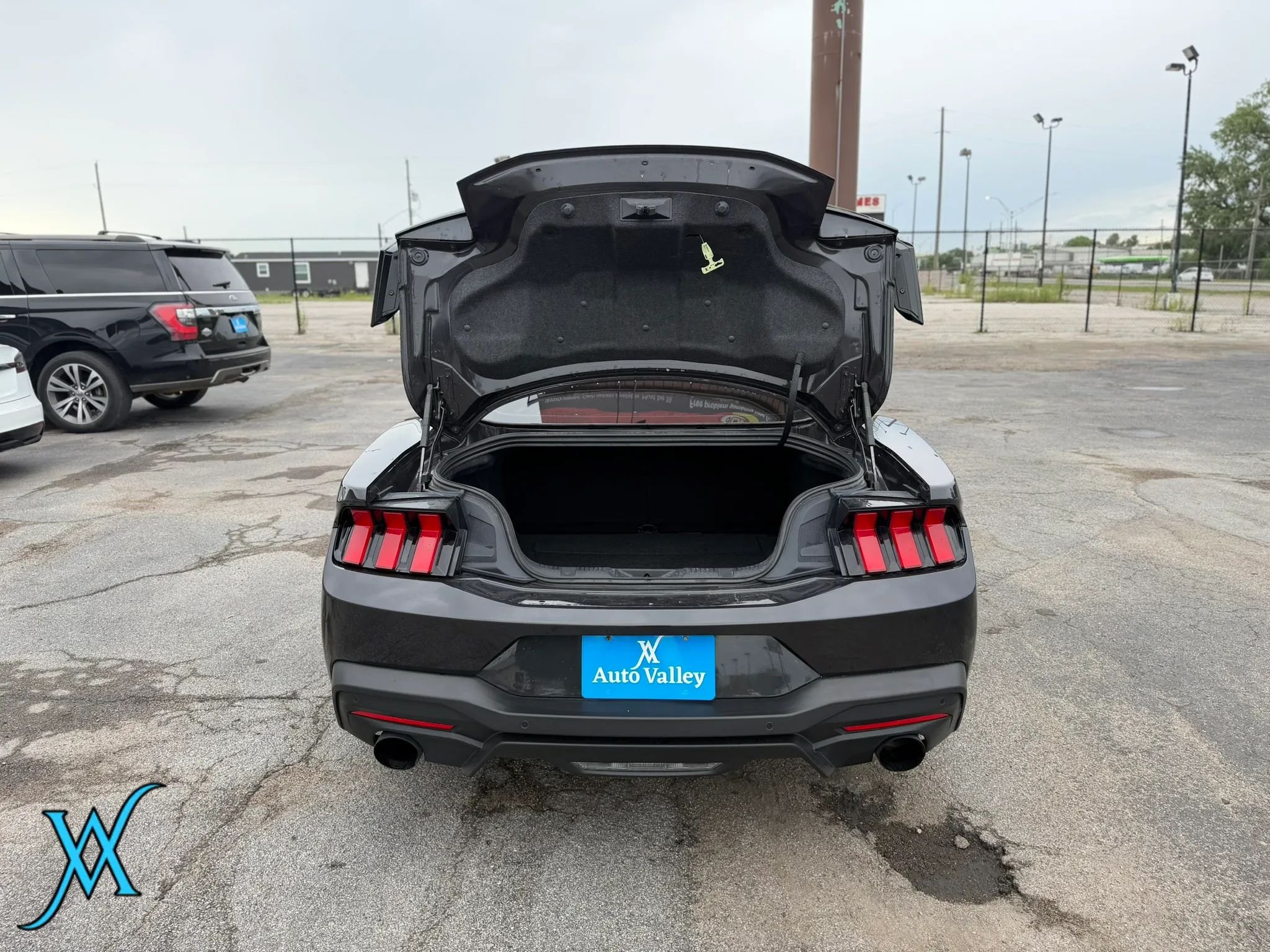Used 2024 Ford Mustang GT Premium RWD image 33