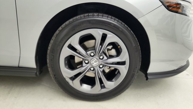 Used 2023 Honda Accord EX image 27
