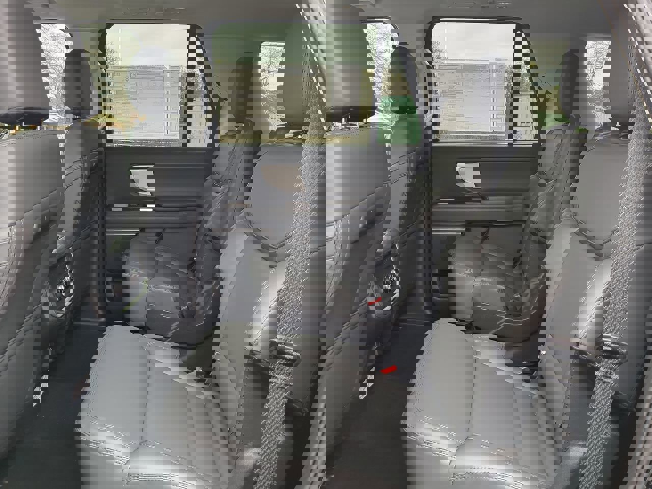 New 2026 Ford Expedition Active image 14