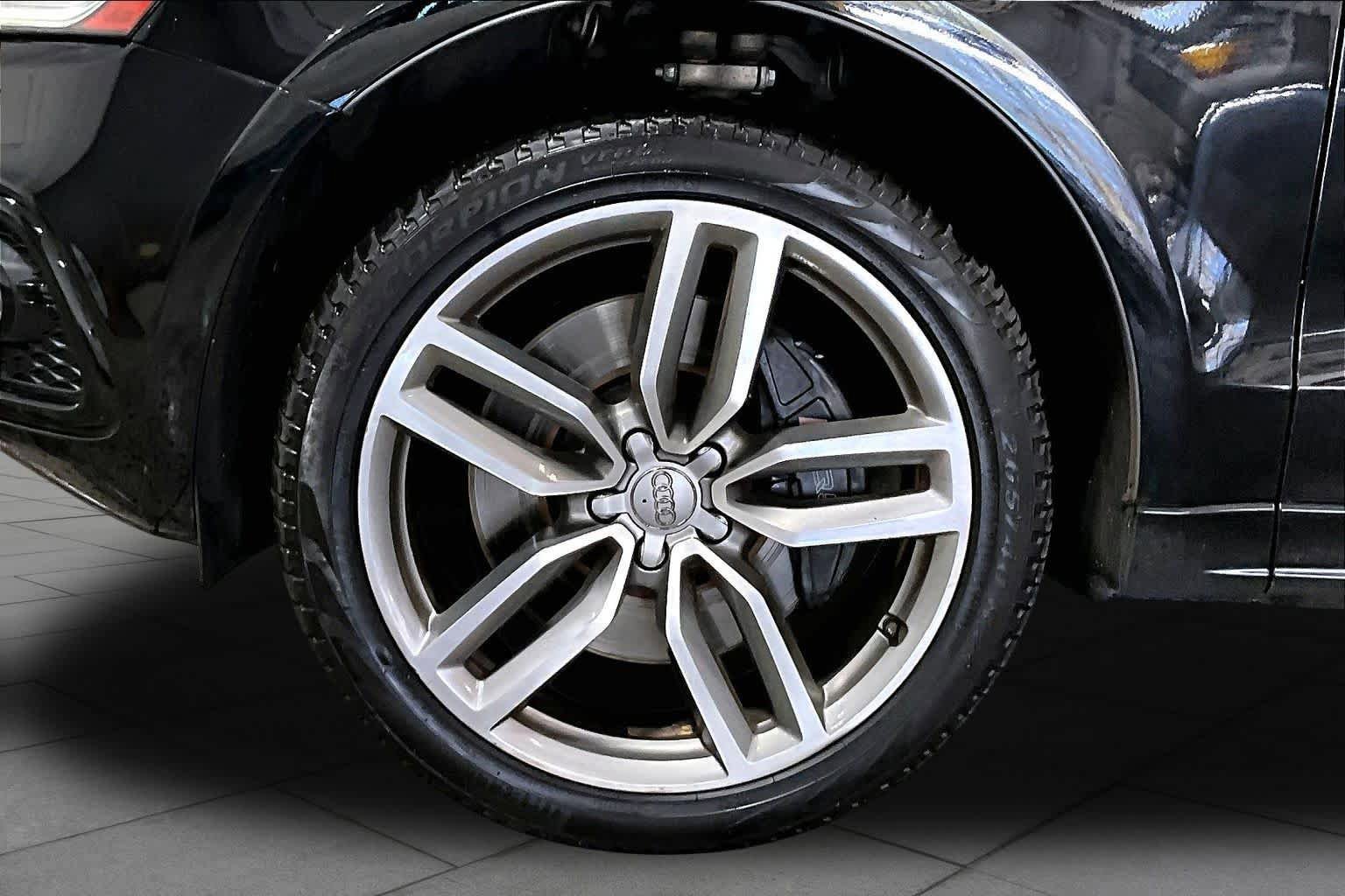 Used 2015 Audi SQ5 Premium Plus w/ Technology Package AWD/4WD image 11