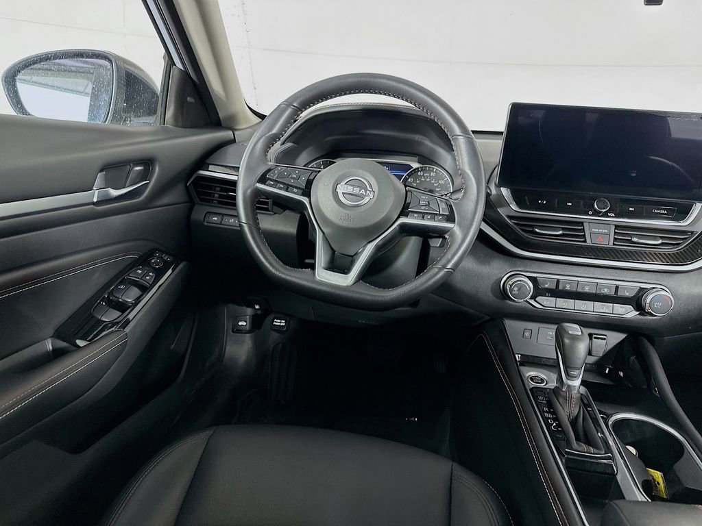 Certified 2023 Nissan Altima 2.5 SR w/ SR Premium Package FWD image 31