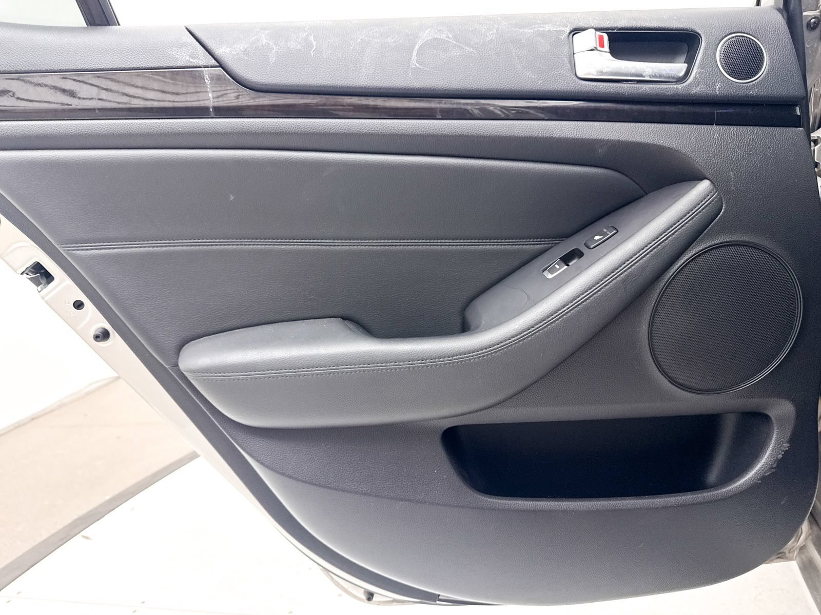 Used 2014 Kia Cadenza Premium w/ Luxury Package FWD image 26