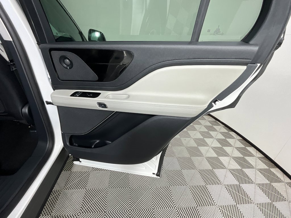 Used 2025 Lincoln Aviator 2WD w/ Equipment Group 101A image 26