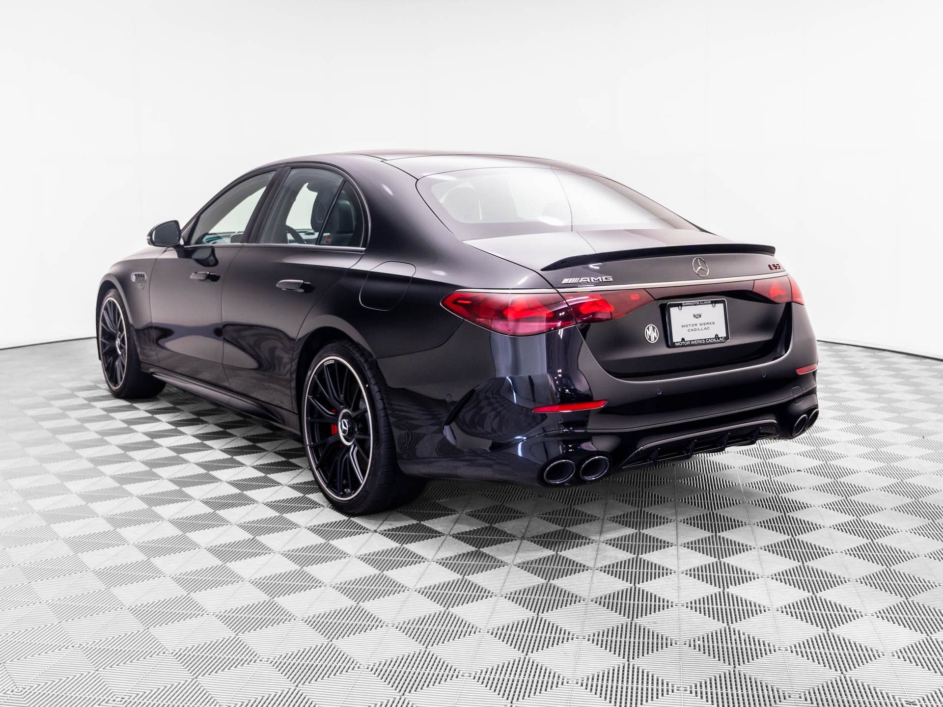 Used 2026 Mercedes-Benz E 53 AMG e 4MATIC Sedan image 3