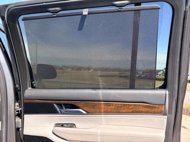 Used 2022 Jeep Grand Wagoneer Series I image 37