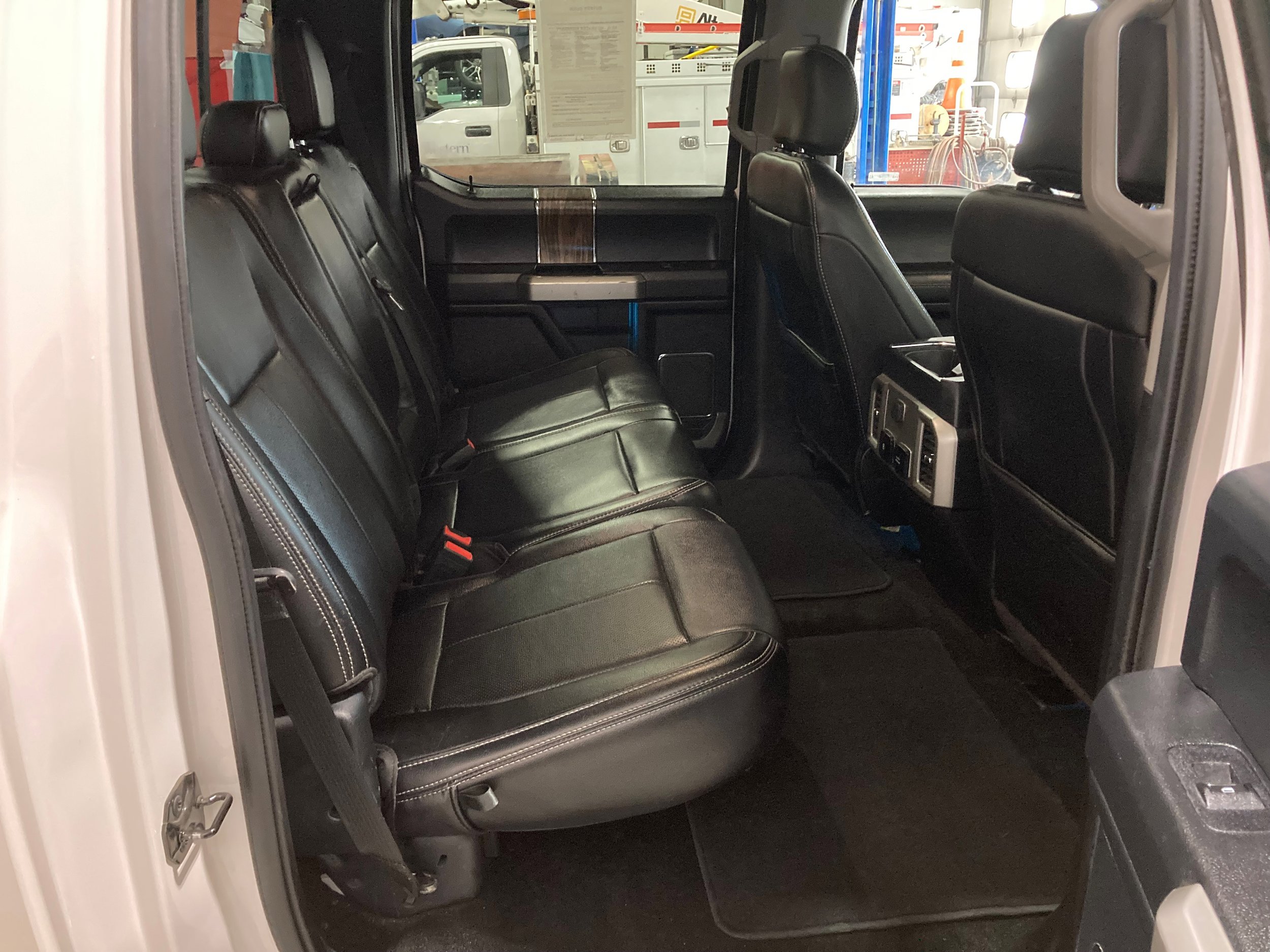 Used 2019 Ford F150 Lariat AWD/4WD image 10