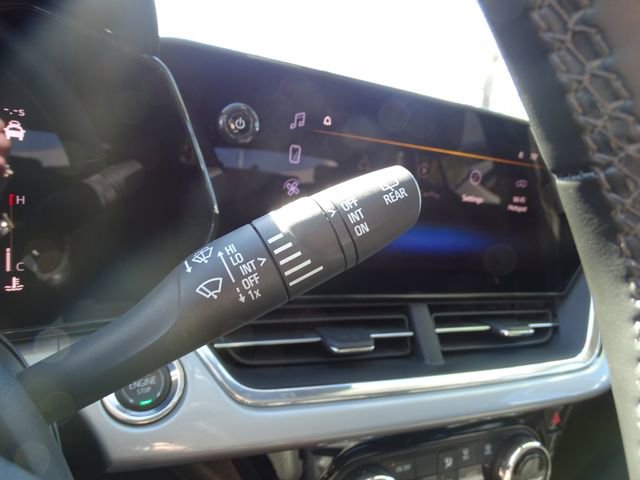 Certified 2024 Chevrolet Trax LT w/ Driver Confidence Package image 17