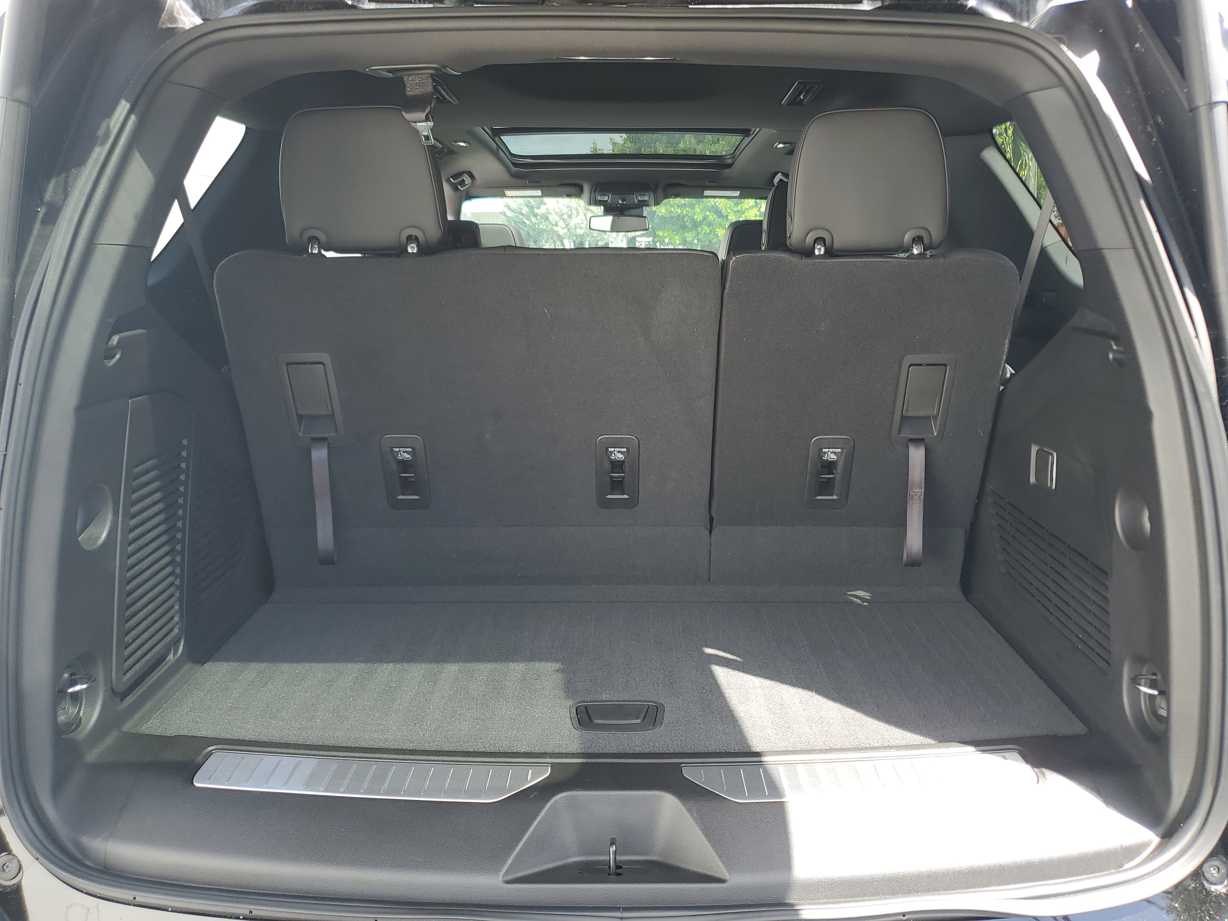 Used 2024 Chevrolet Tahoe RST RWD image 8