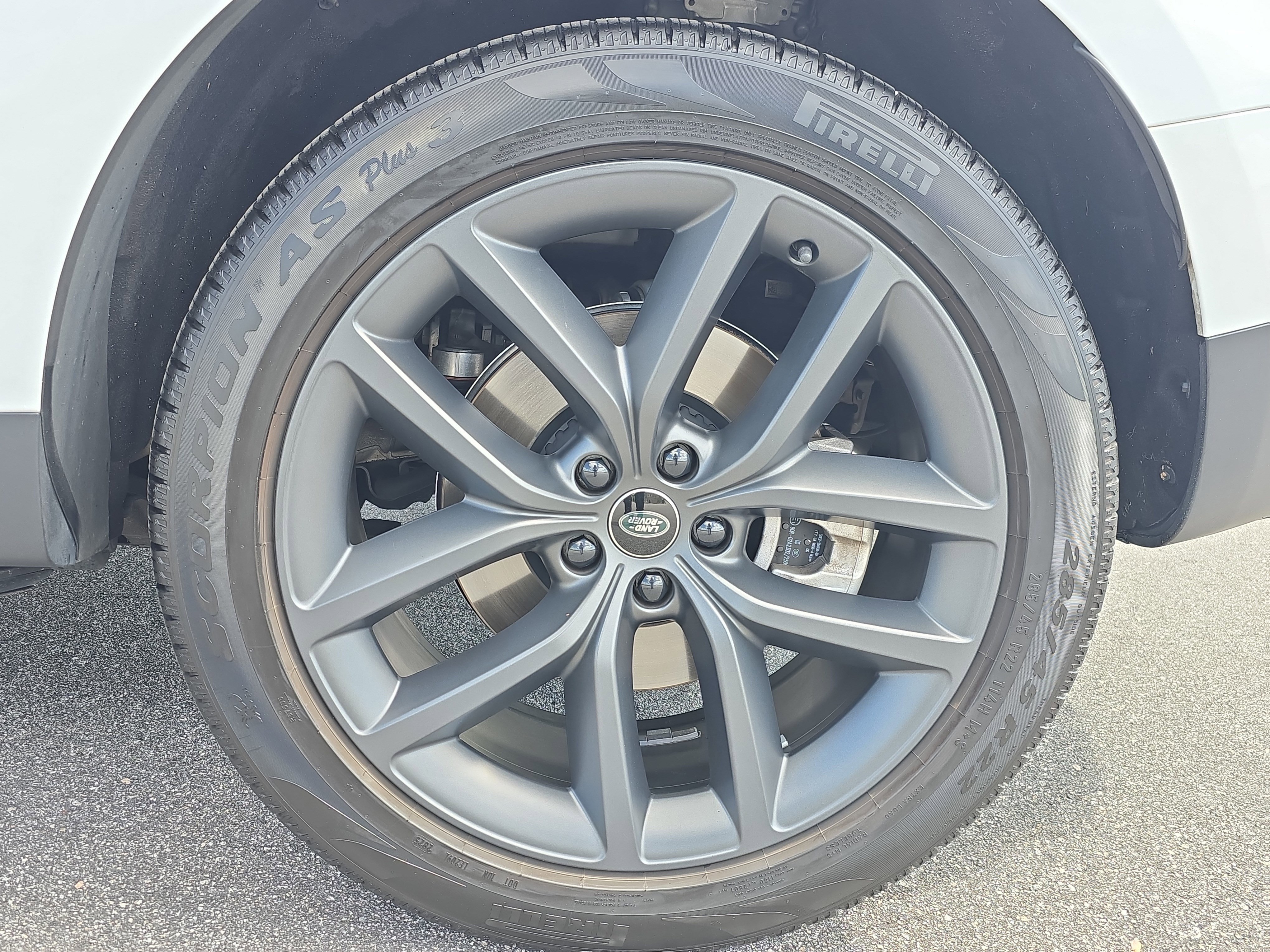 Used 2023 Land Rover Range Rover Sport SE image 32