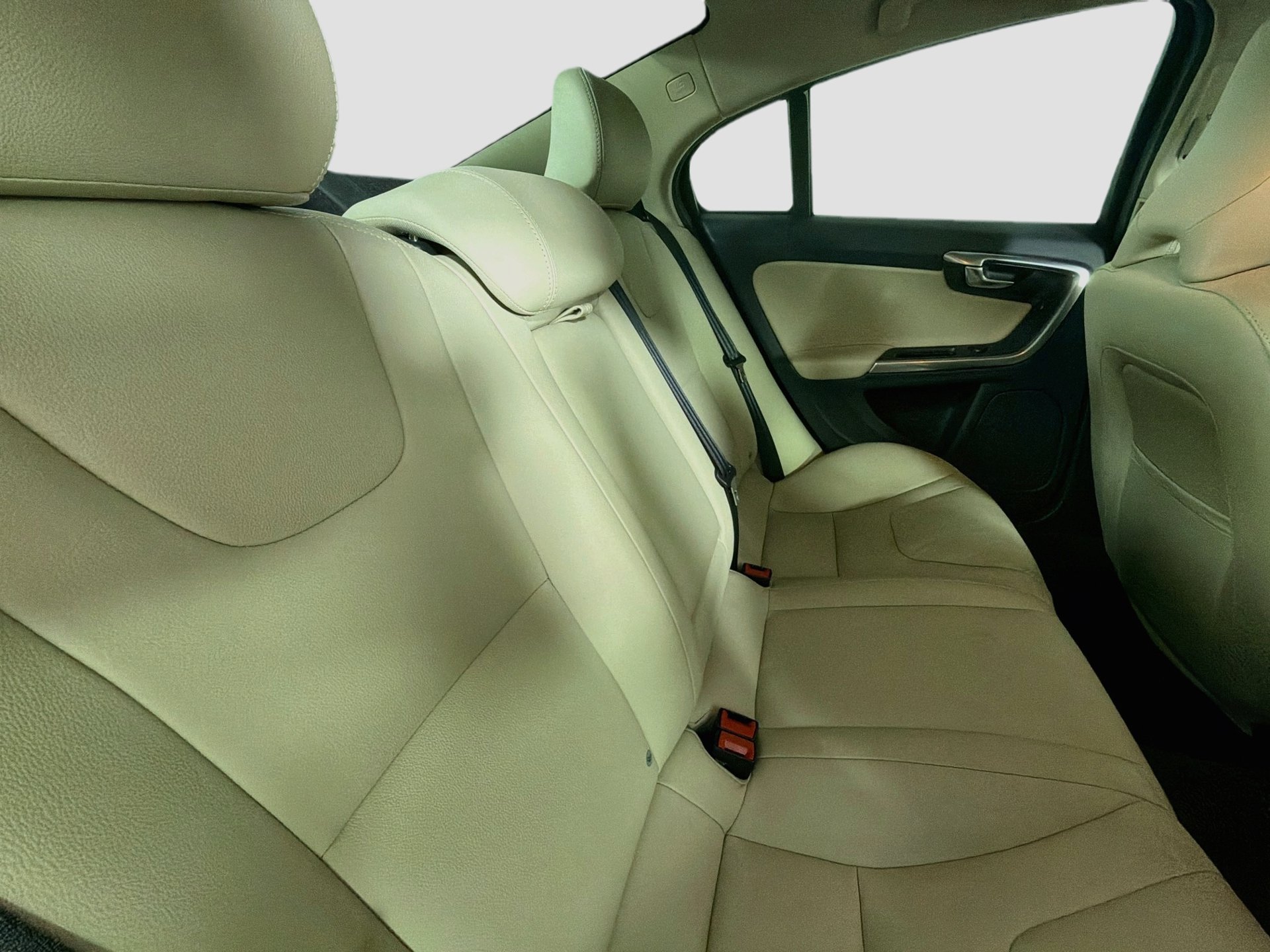 Used 2018 Volvo S60 T5 Dynamic w/ Vision Package FWD image 28