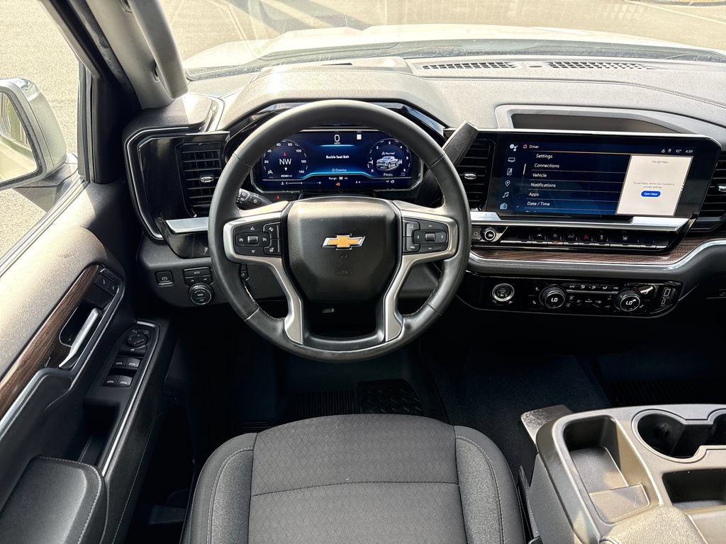 Used 2023 Chevrolet Silverado 1500 LT AWD/4WD image 15