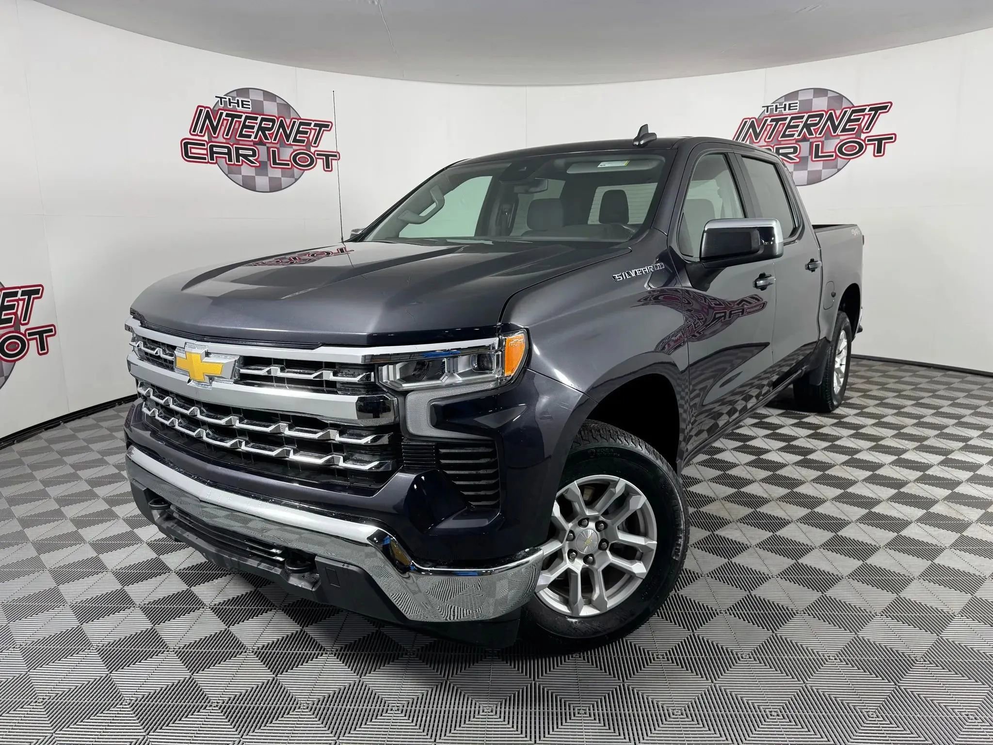 Used 2023 Chevrolet Silverado 1500 LT video 1