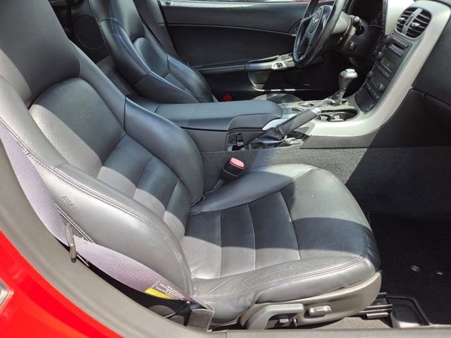 Used 2005 Chevrolet Corvette Coupe w/ Preferred Equipment Group RWD image 24