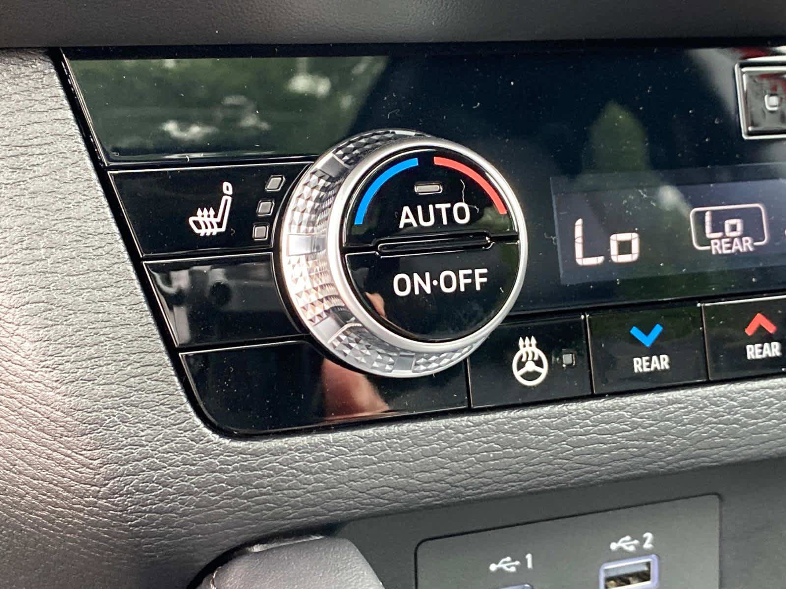 New 2025 Mitsubishi Outlander 4WD Plug-In Hybrid image 15
