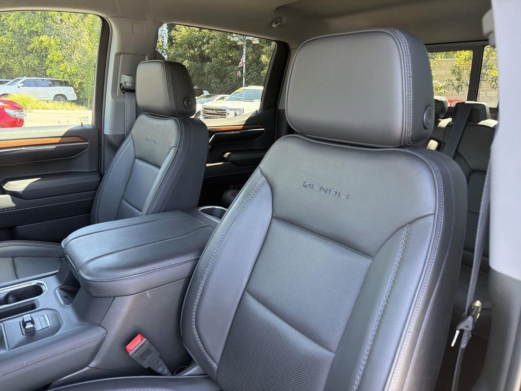 Used 2024 GMC Sierra 1500 Denali w/ Technology Package image 23