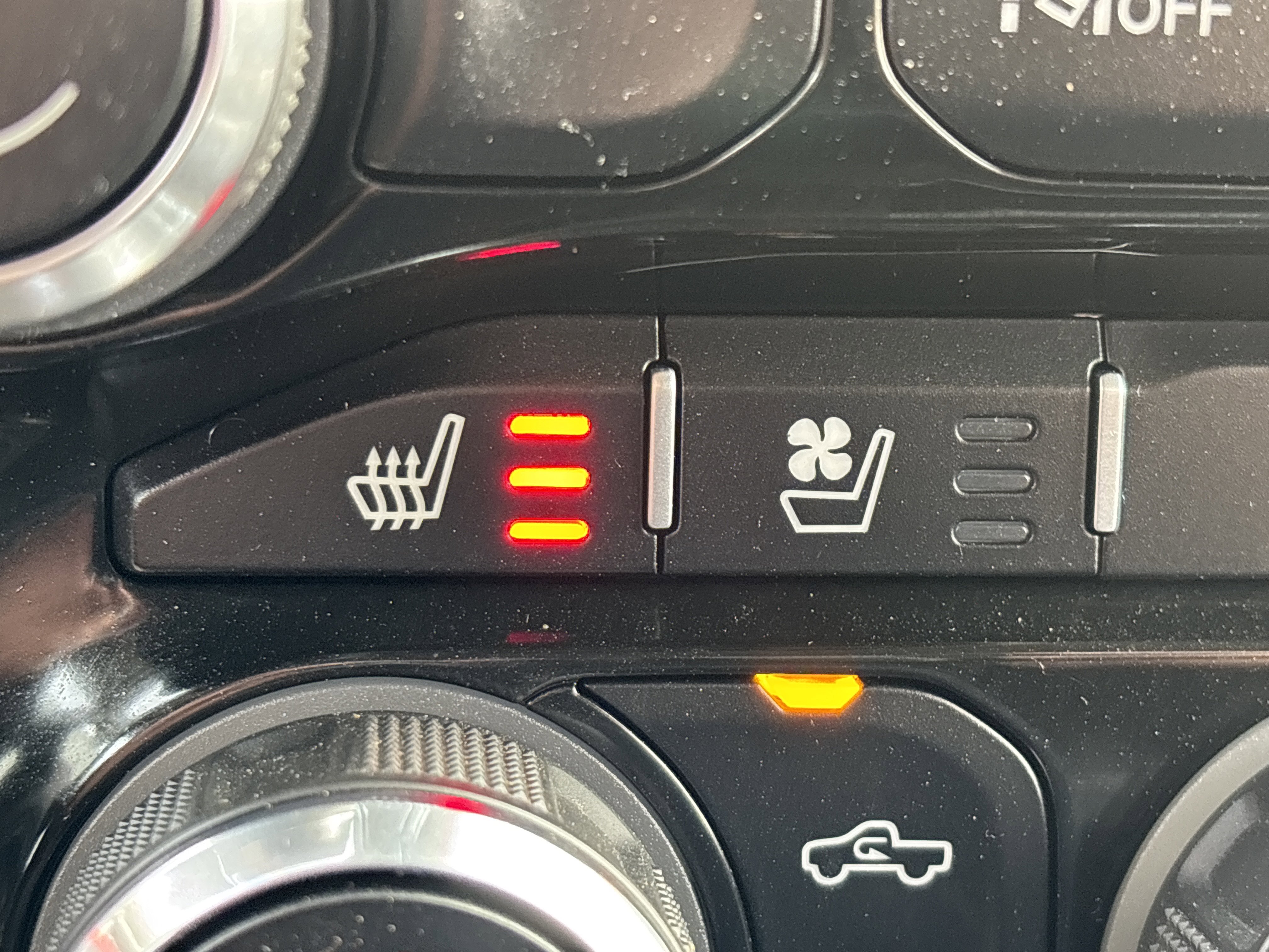 Used 2024 RAM 2500 Laramie w/ Safety Group image 27