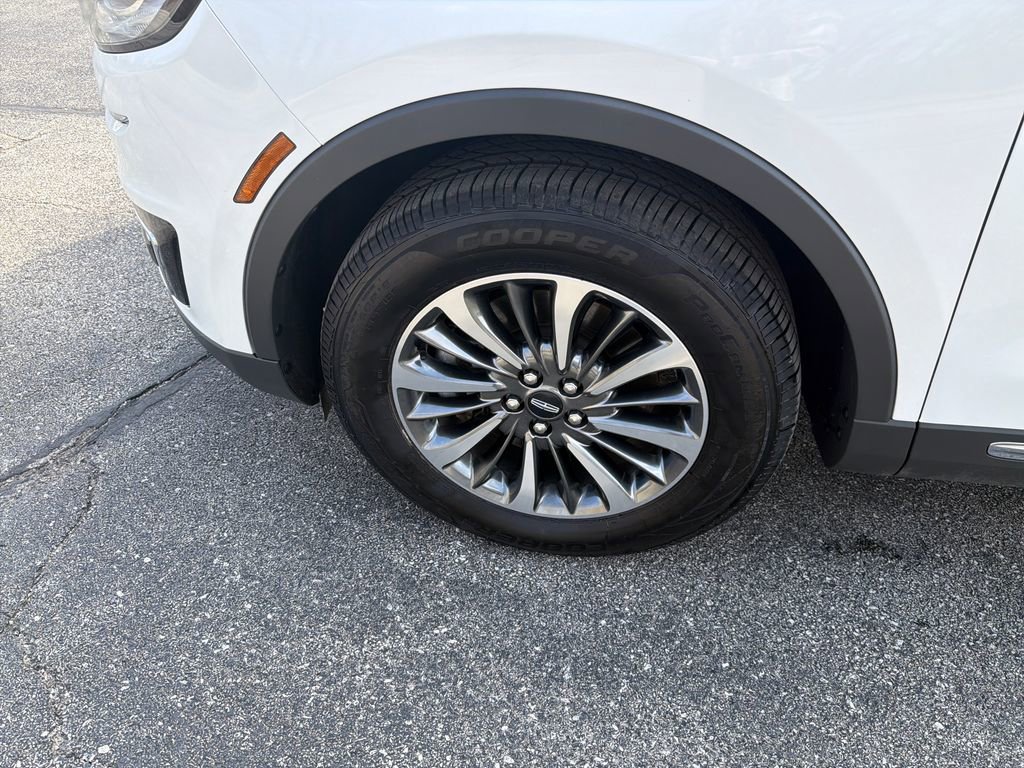 Used 2020 Lincoln Nautilus FWD w/ Equipment Group 101A image 28