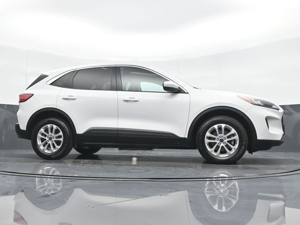 Used 2021 Ford Escape SE w/ Cold Weather Package image 22