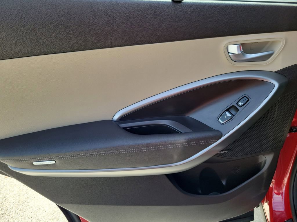 Used 2014 Hyundai Santa Fe Limited w/ Ultimate Package 07 image 17