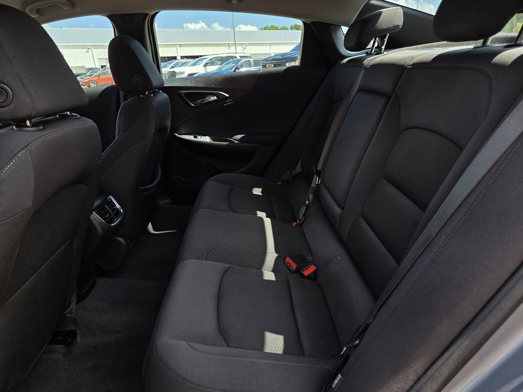 Used 2023 Chevrolet Malibu LT FWD image 19