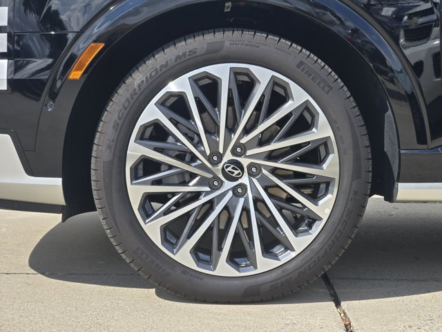Certified 2026 Hyundai Palisade Calligraphy AWD/4WD image 11