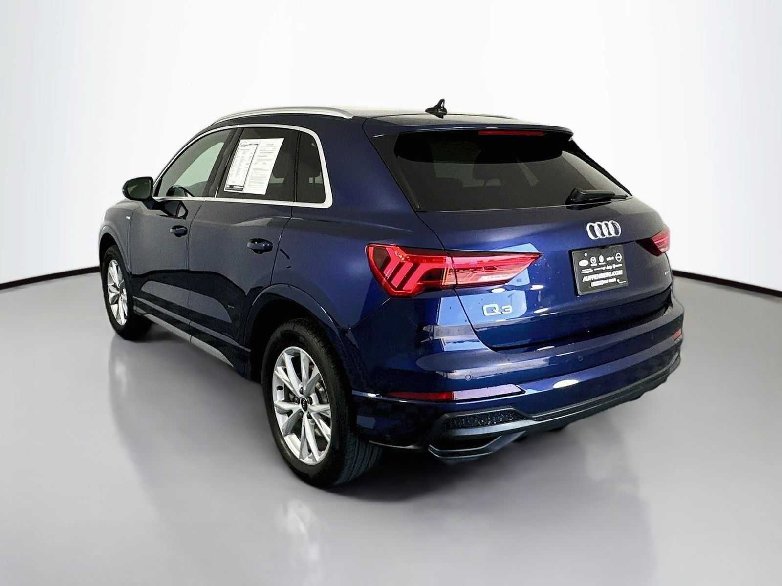 Used 2021 Audi Q3 2.0T Premium AWD/4WD image 5