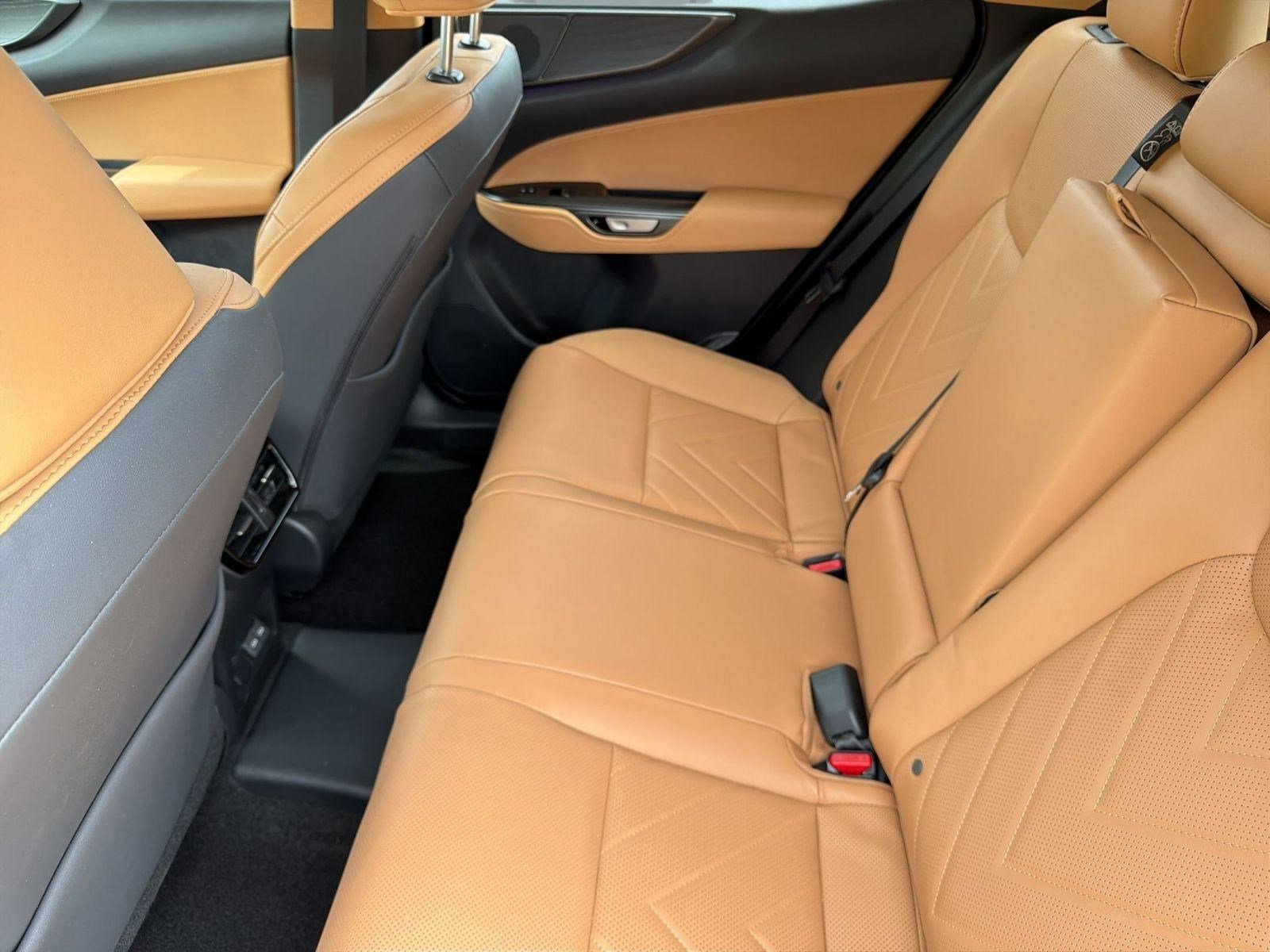 Used 2025 Lexus NX 450h+ AWD w/ Accessory Package (Z1) image 27